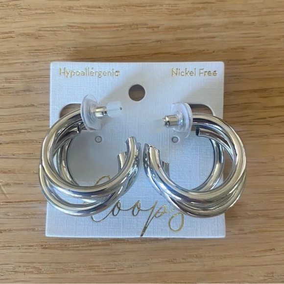 NWT Chunky Silver Triple Hoop Stud Earrings - Picture 3 of 5